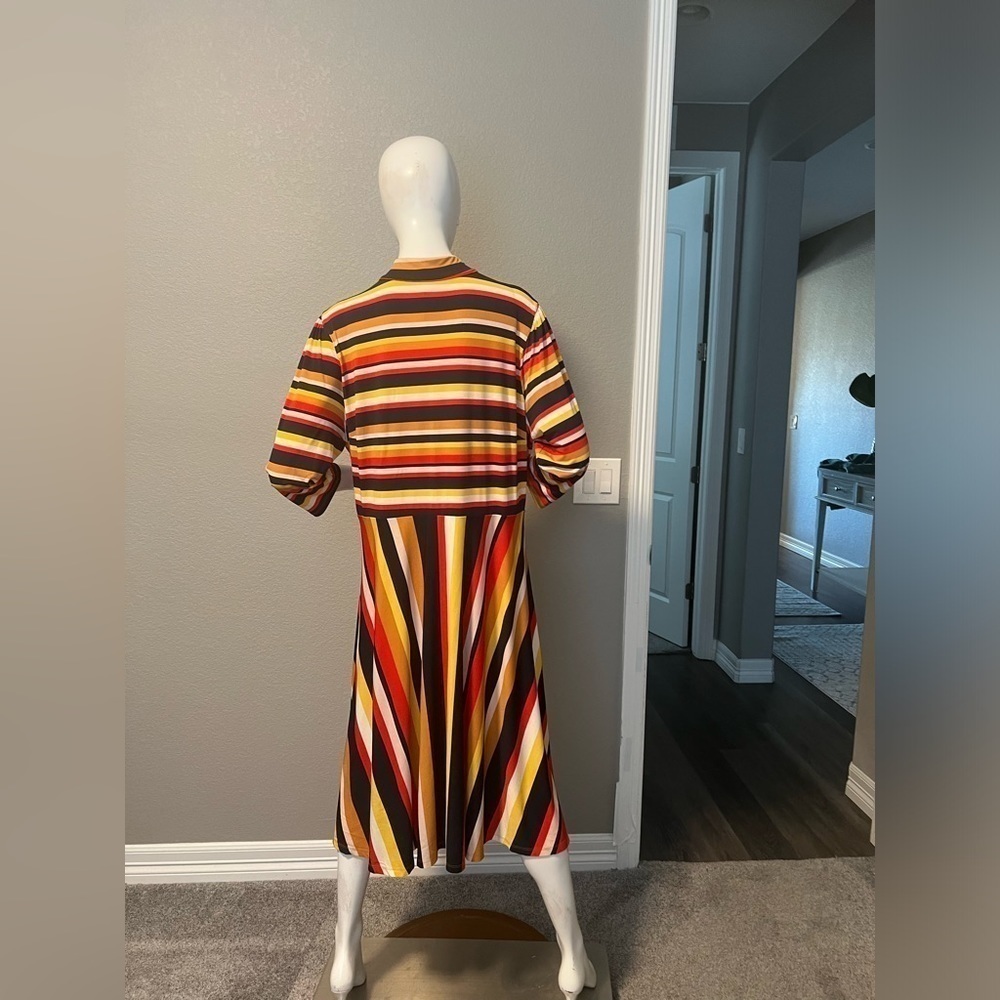 ELOQUII ELEMENTS Stripe Fit And Flare Dress size 20 - Picture 3 of 13